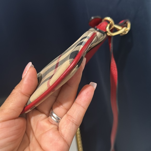 ❤️BURBERRY Horseferry Check Peyton Crossbody Clutch Bag Red - Picture 8 of 15